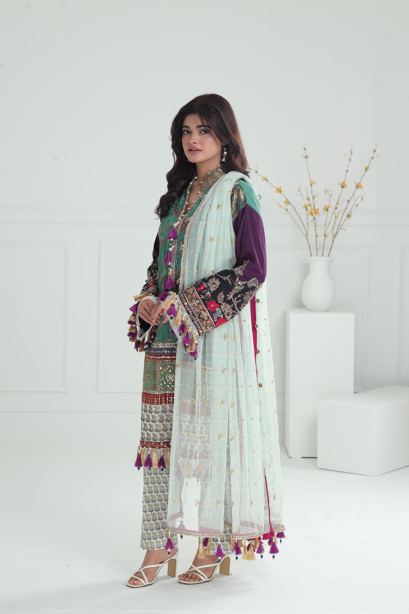 Design 4A - Sana Safinaz Winter Luxury Stitched Collection