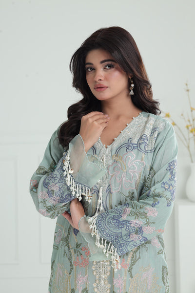 Design 5A - Sana Safinaz Winter Luxury Stitched Collection