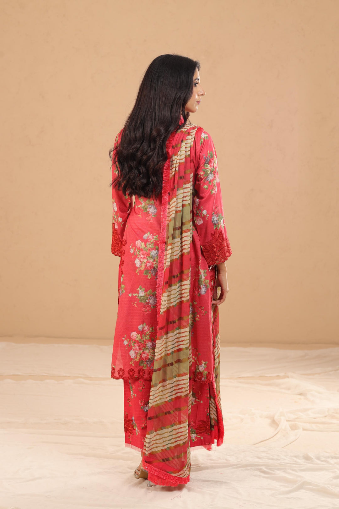 Design 5B - Sobia Nazir Vital Stitched