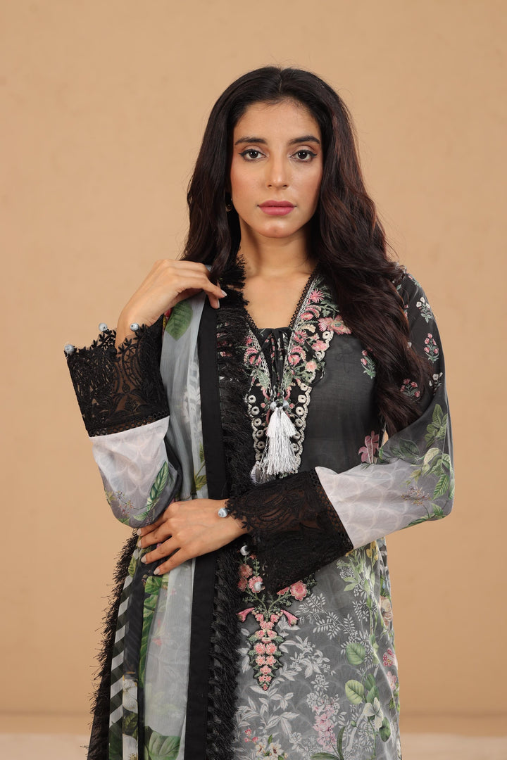 Design 7B - Sobia Nazir Vital Stitched
