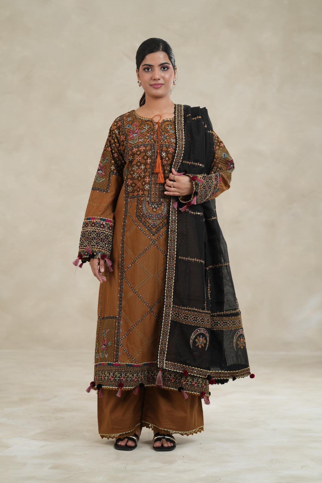 Design 5 - Jazmin Shahkar Luxury Stitched