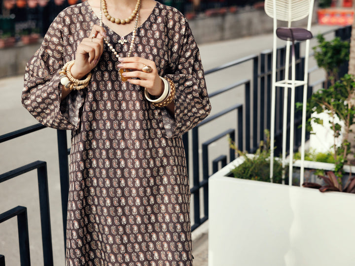 Lawn Brown Stitched Suit - Almirah