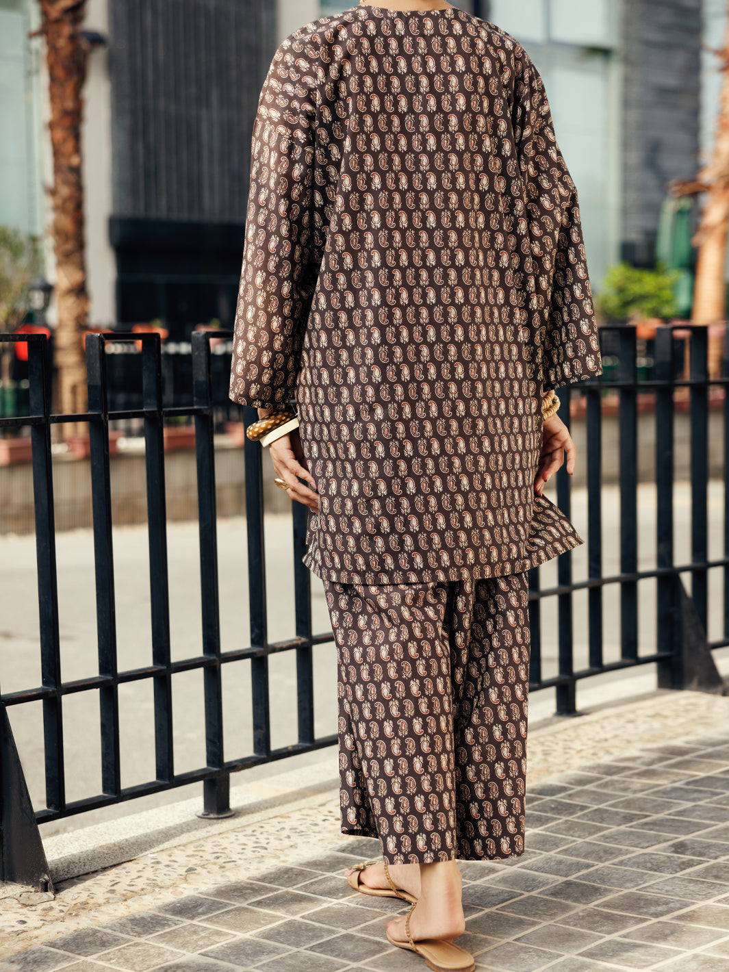 Lawn Brown Stitched Suit - Almirah