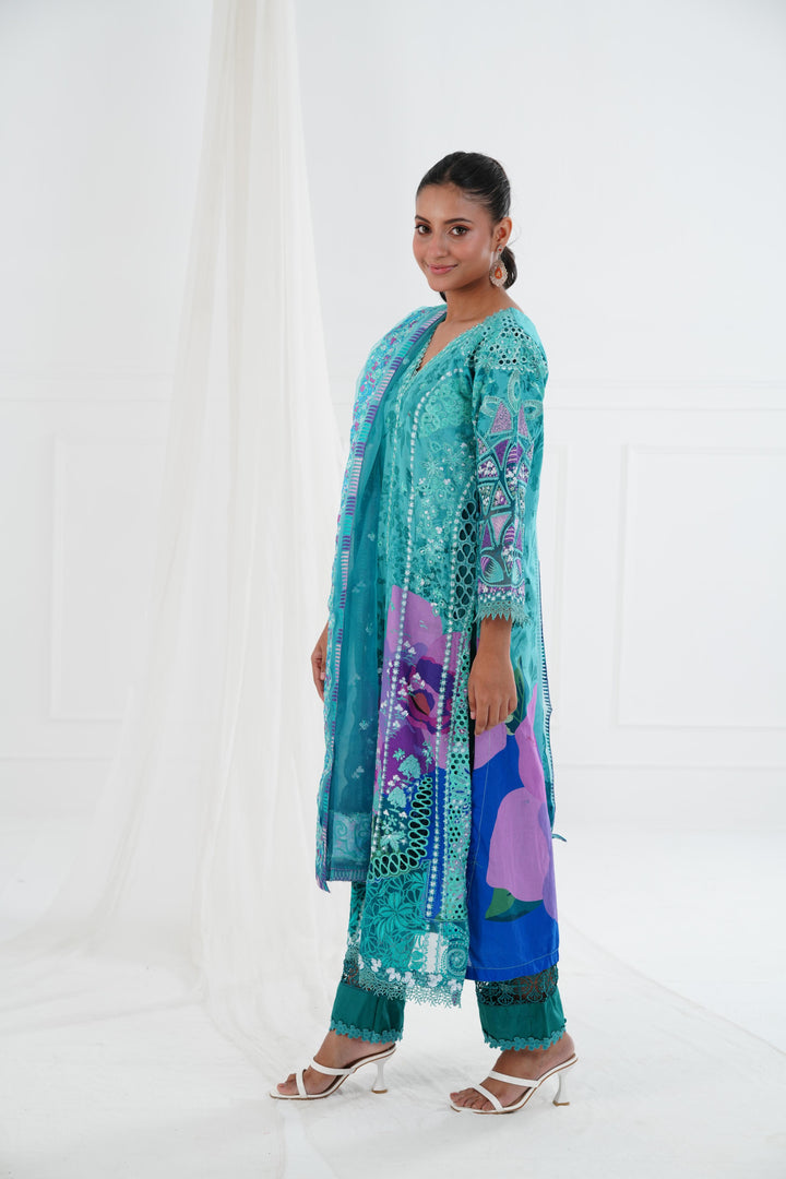 Sovana - Afrozeh Luxury Lawn Stitched