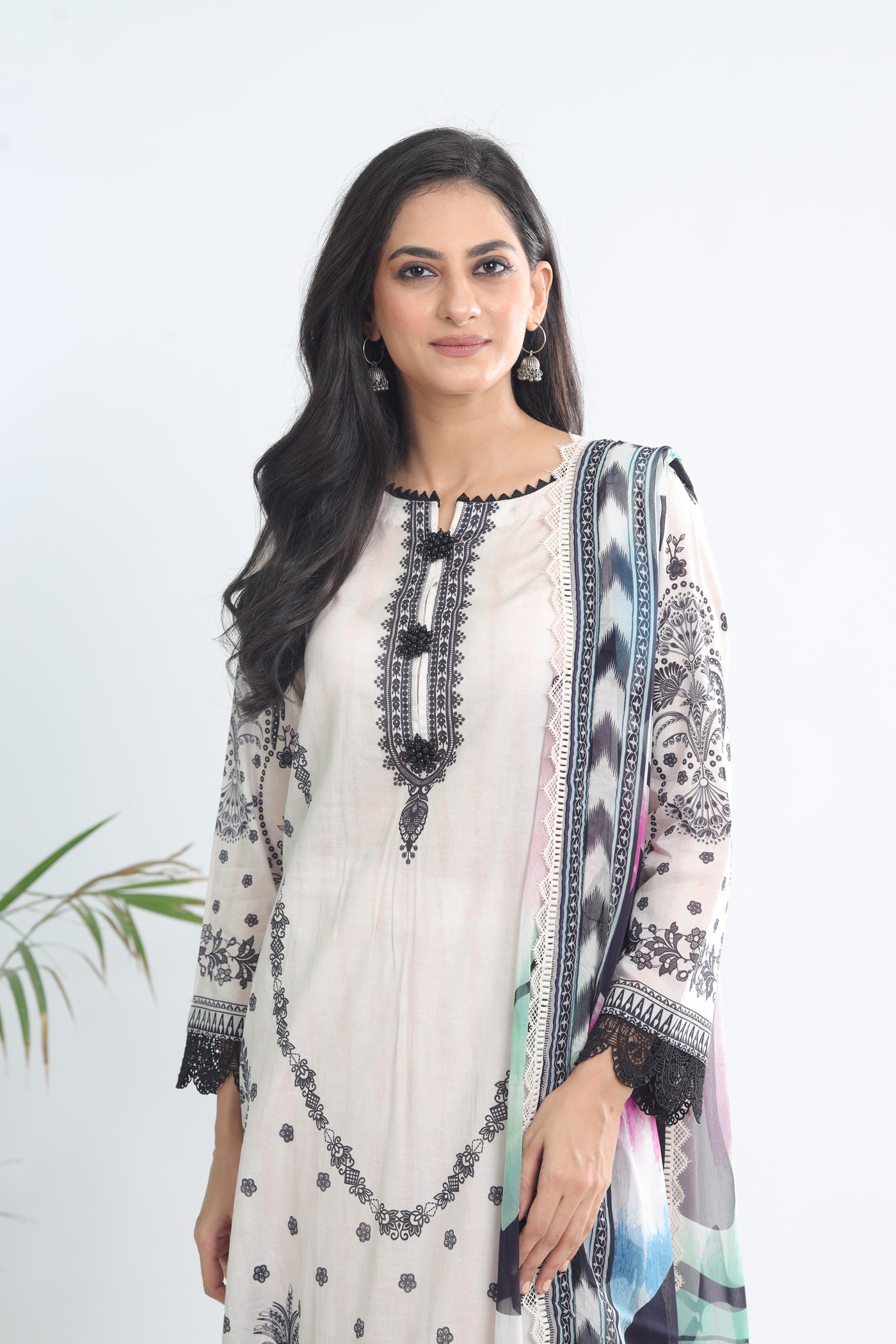 Lawn Off White Stitched Signature Prints - Nureh