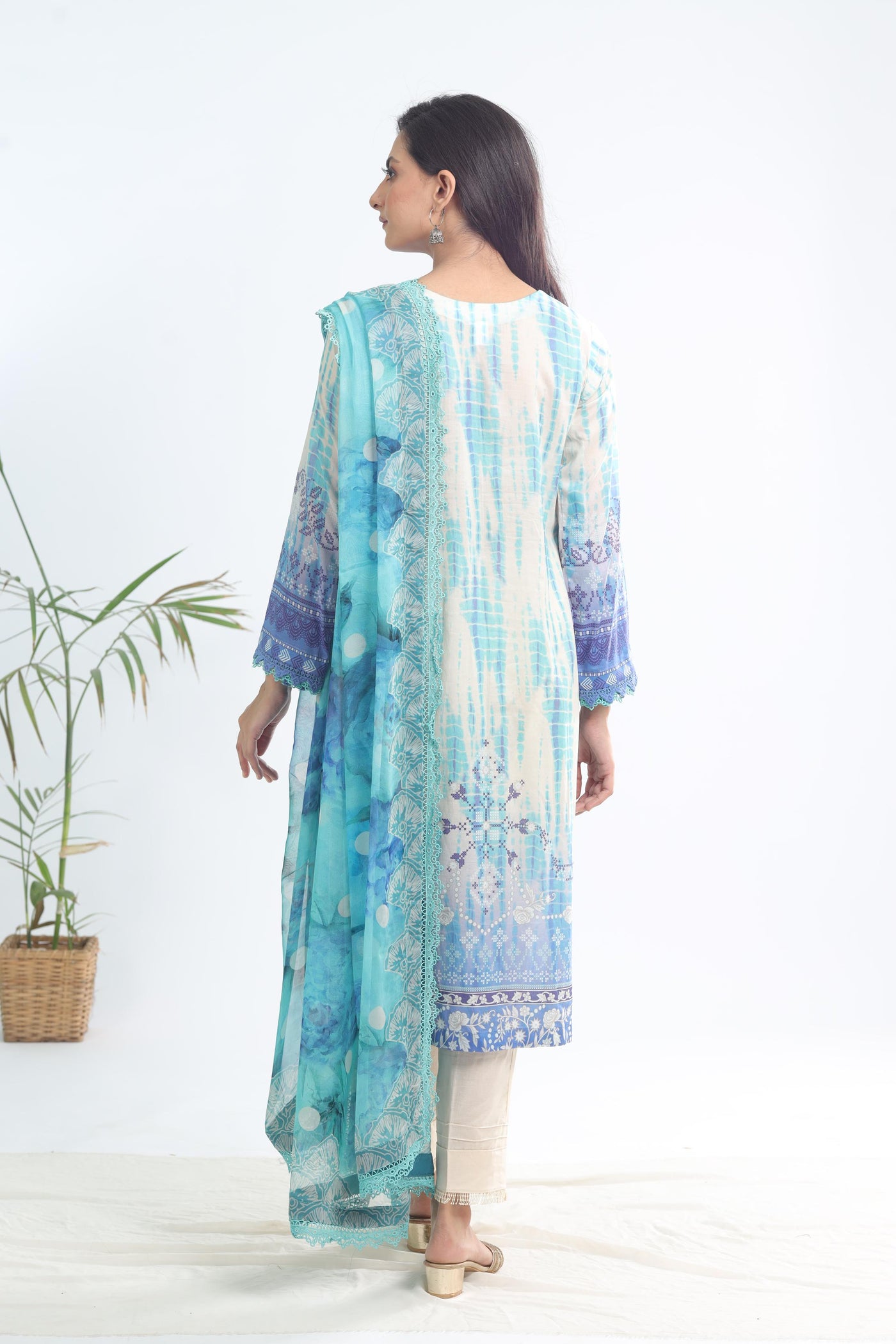 Lawn Multi Stitched Signature Prints - Nureh