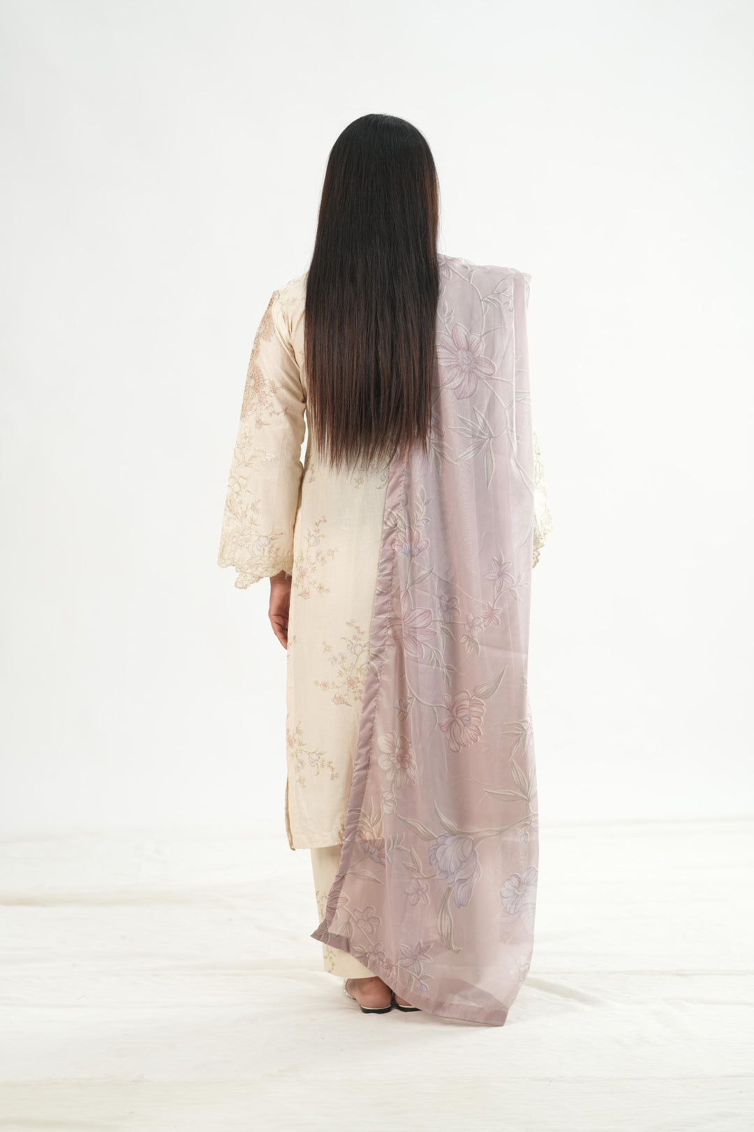 Design 6 - Iznik Spring Summer Stitched
