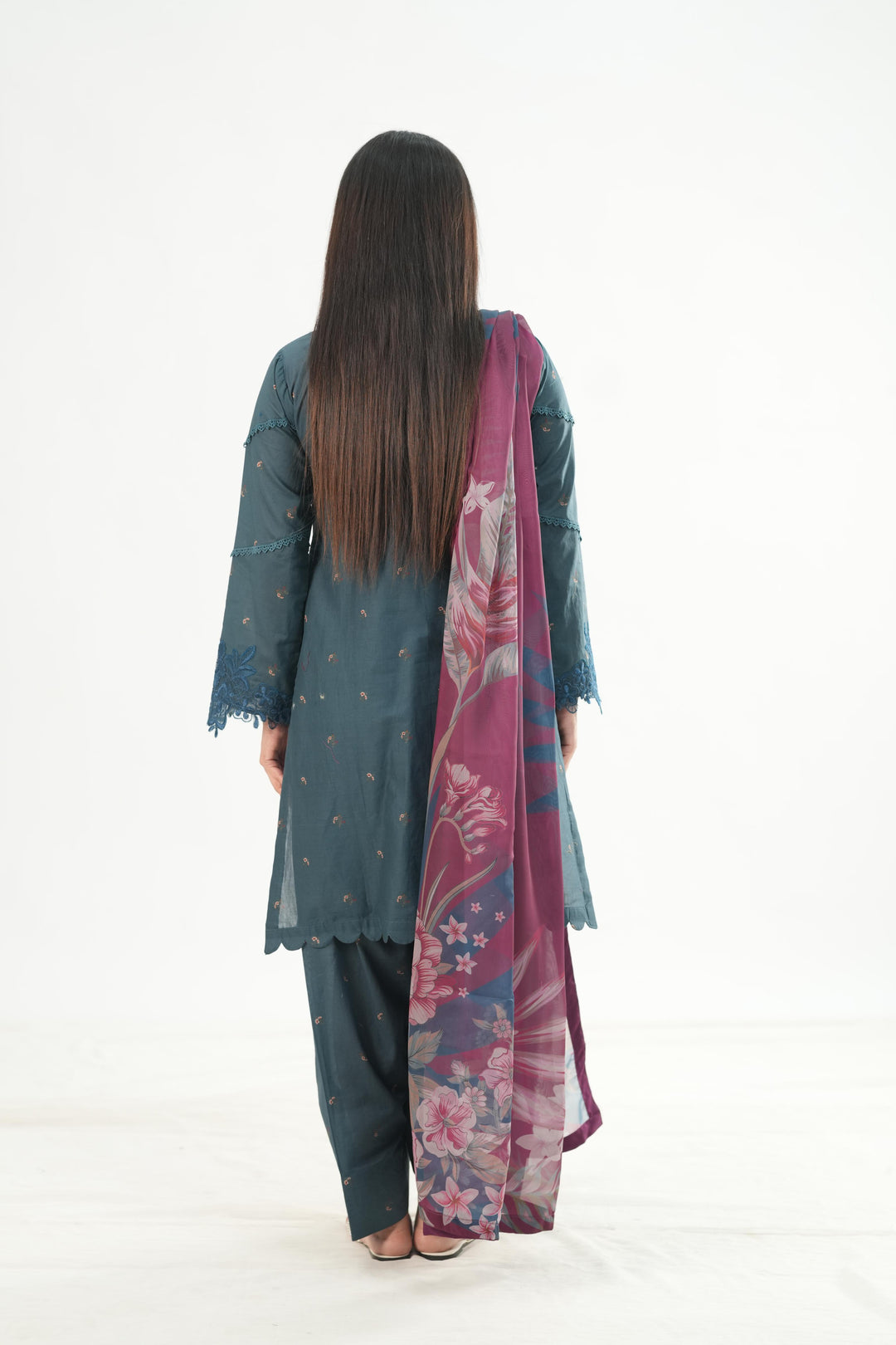 Design 10 - Iznik Spring Summer Stitched