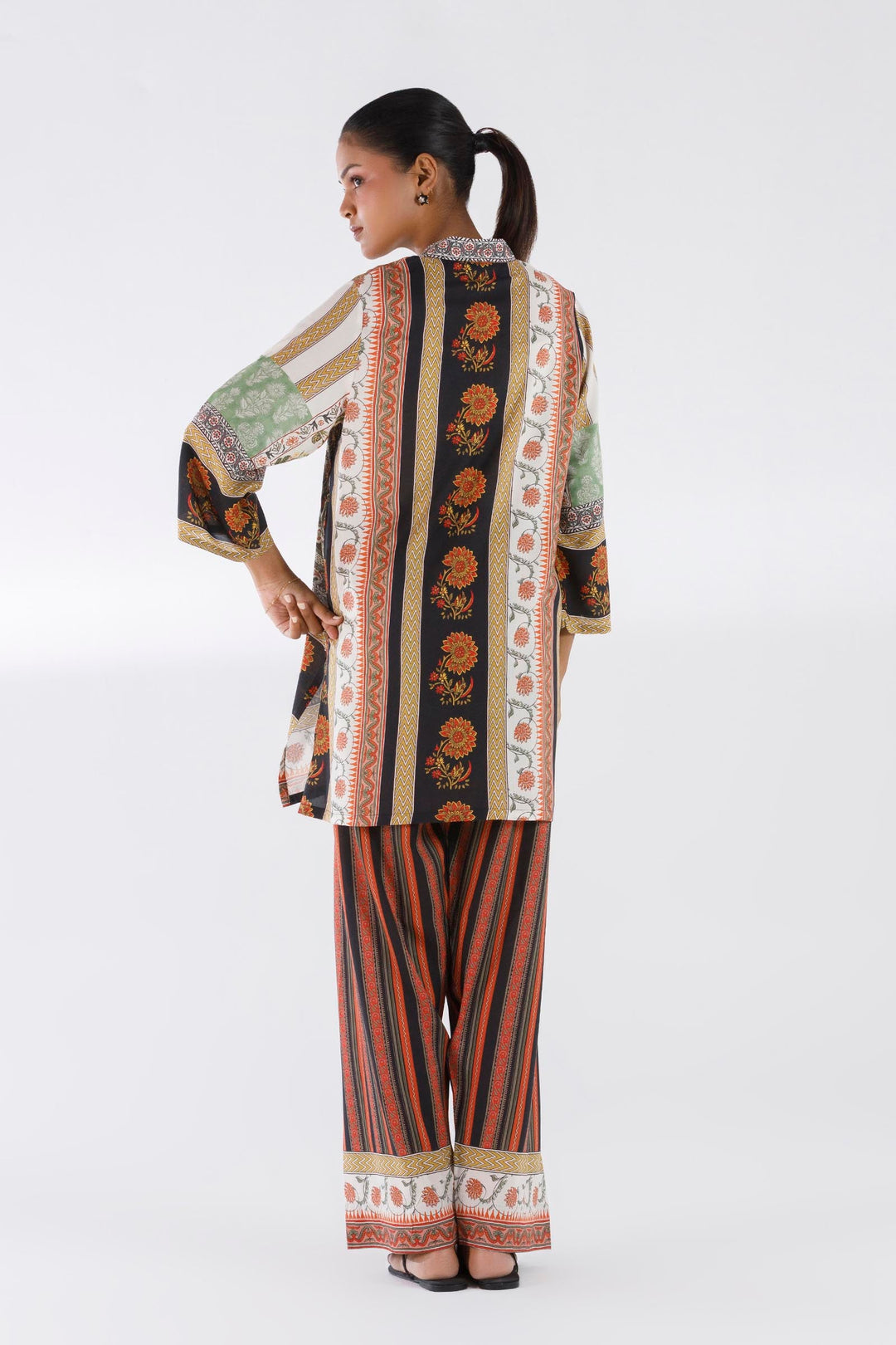 Linen Multi Stitched Suit - Sana Safinaz