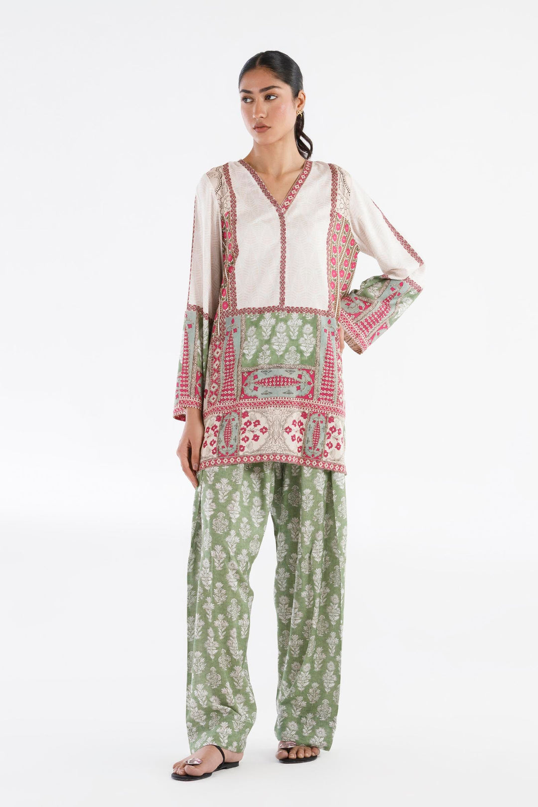 Linen Offwhite & Green Stitched Suit - Sana Safinaz