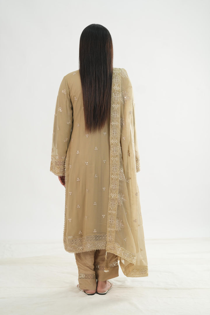 Tasnim - Alizeh Formals 26' Stitched