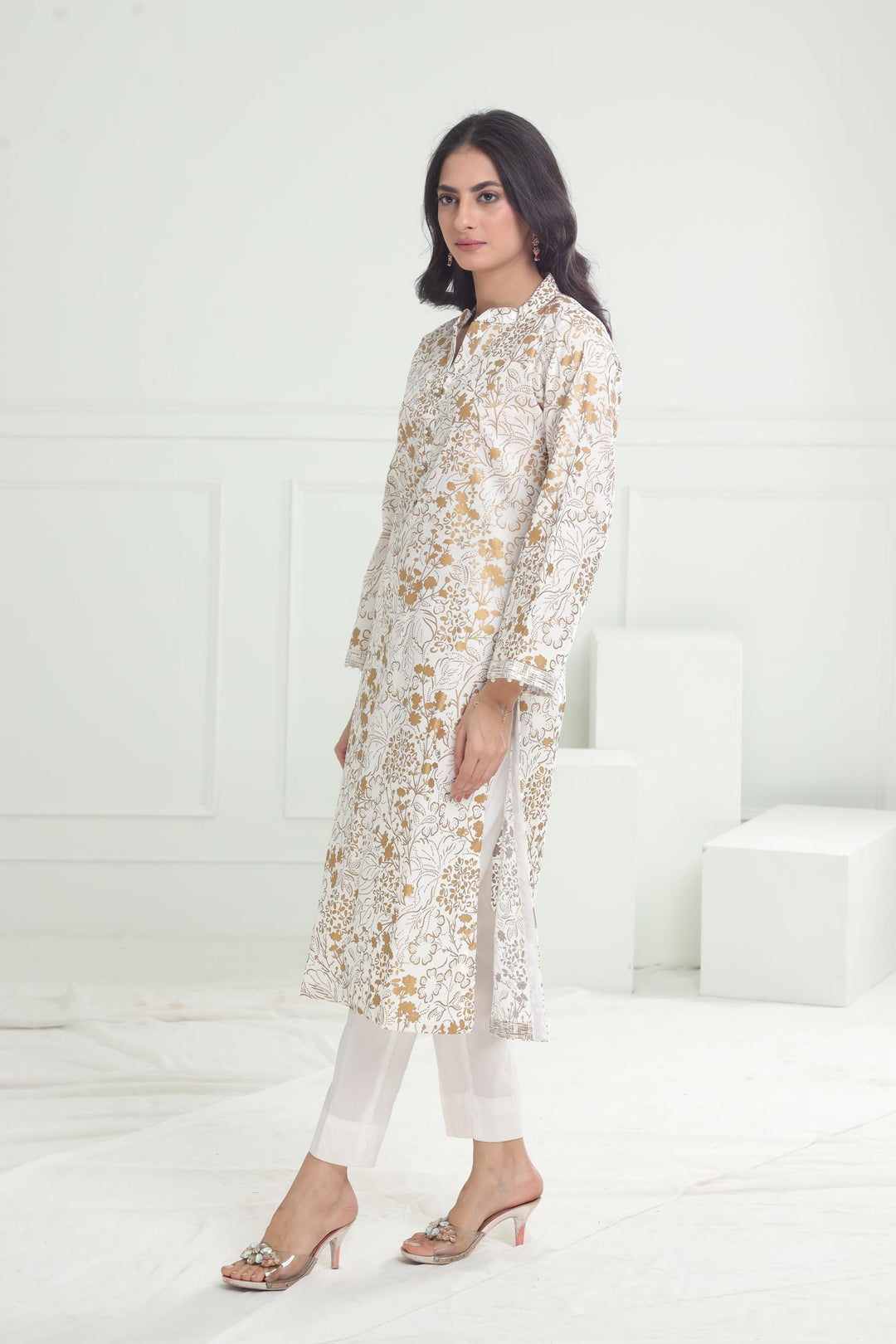 Khaddar White Kurti - Limelight