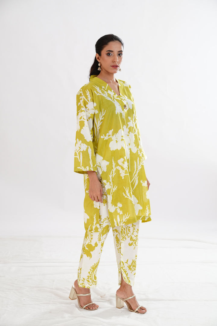 Lawn Lemon Stitched Suit - Limelight