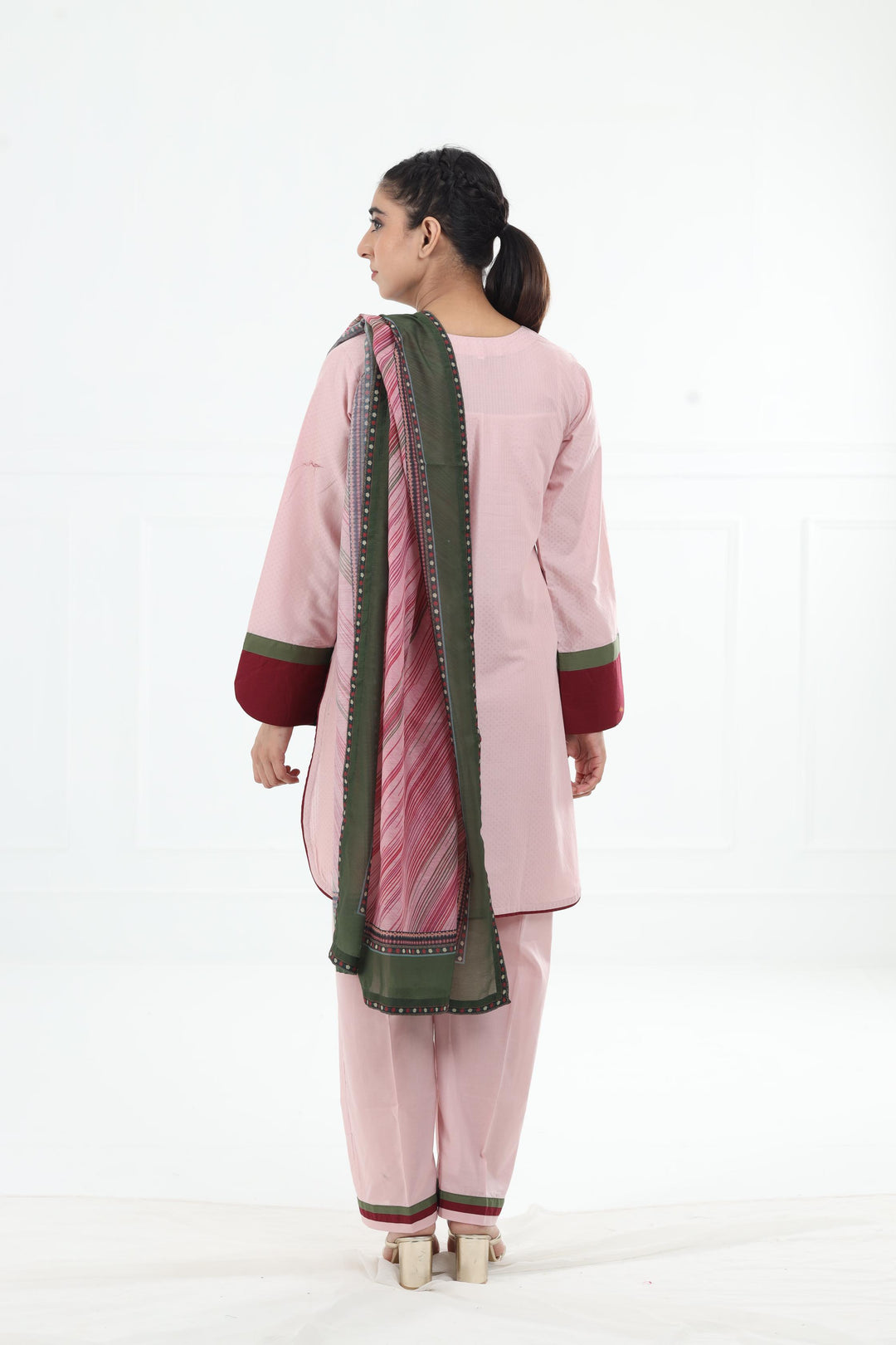 Design 3 - Jazmin Summer Basic Stitched