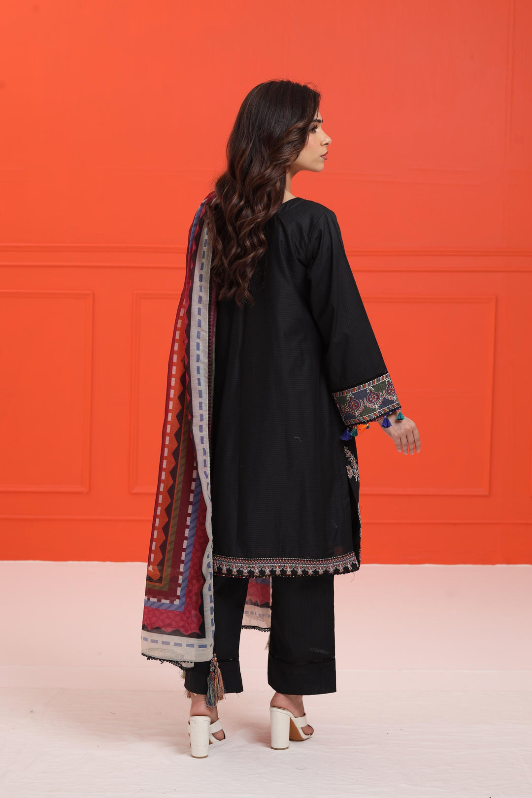 Design 10 - Jazmin Summer Exclusive Stitched