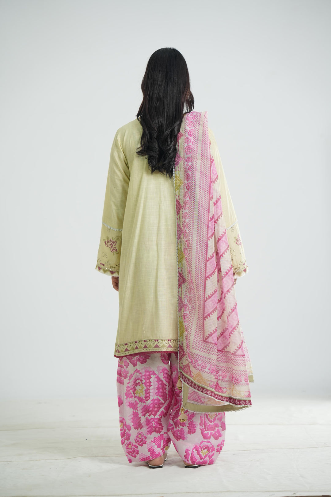 Lawn Pista Stitched Suit - Jazmin