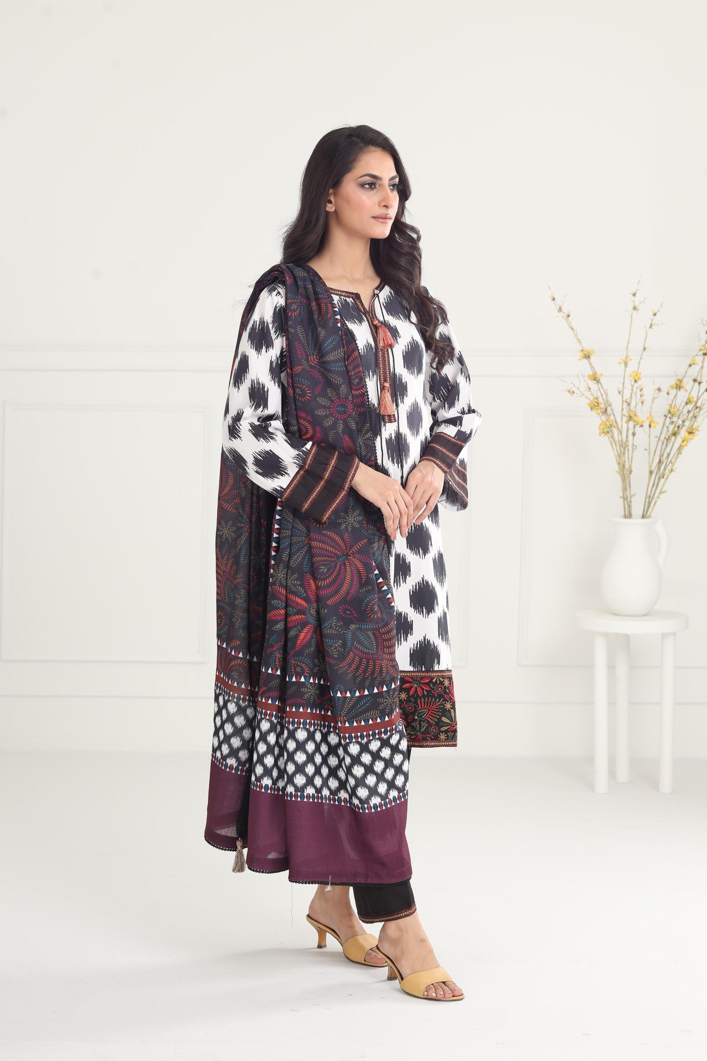 Embroidered Premium Viscose Black Stitched Suit - Jazmin