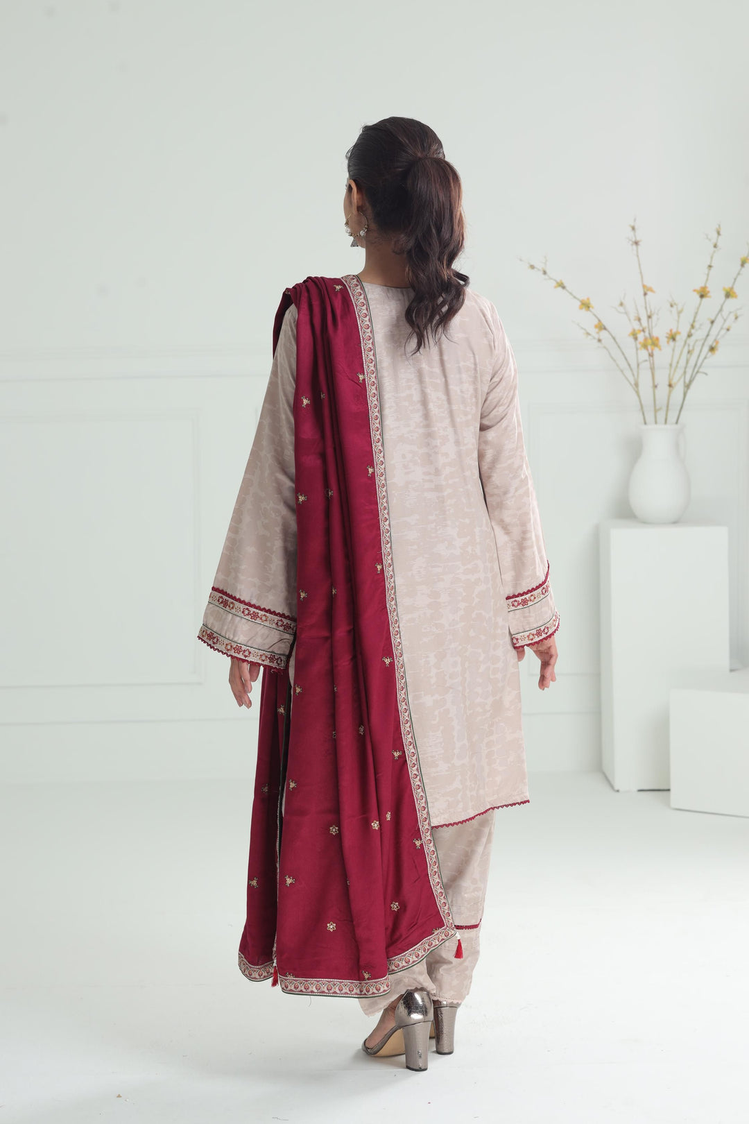 Viscose Skin Stitched Suit - Jazmin