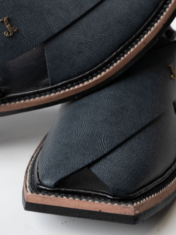 Plain Grey Peshawari Chappal - J. Junaid Jamshed