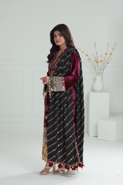 Design 2 - Sana Safinaz Velvet Luxury Stitched Collection