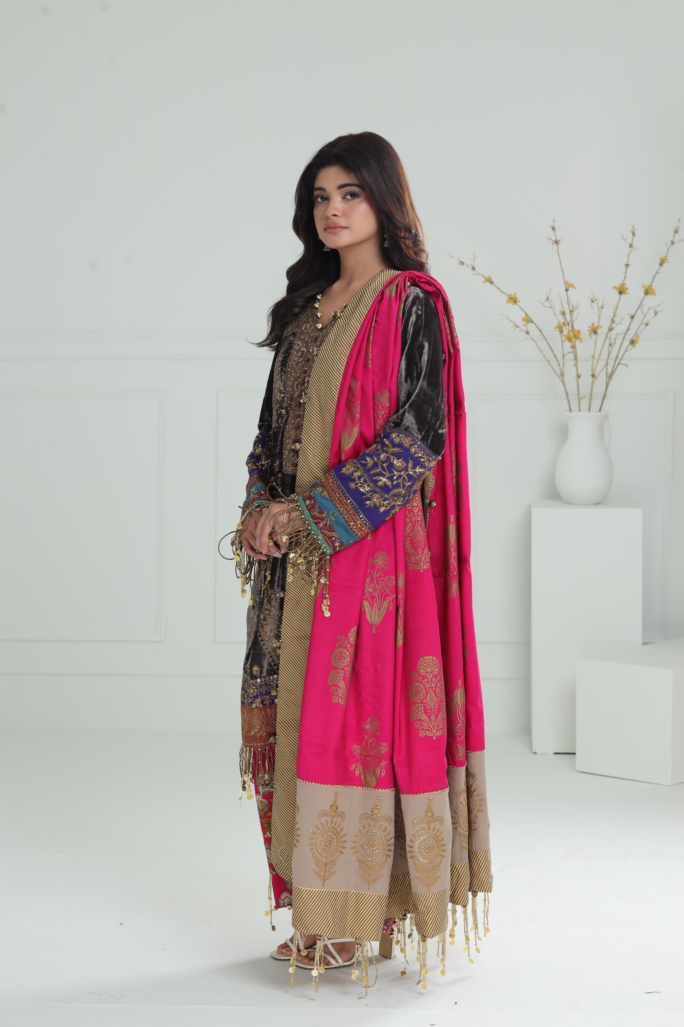 Design 4 - Sana Safinaz Velvet Luxury Stitched Collection – Janan