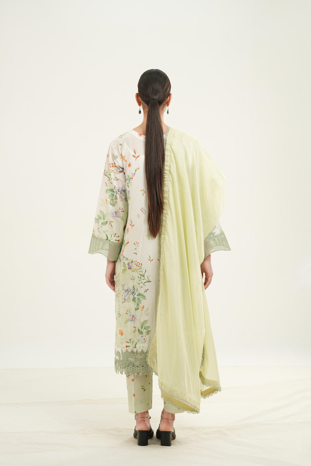 Vesperd - Afrozeh Haze Summer Edit '26 Stitched