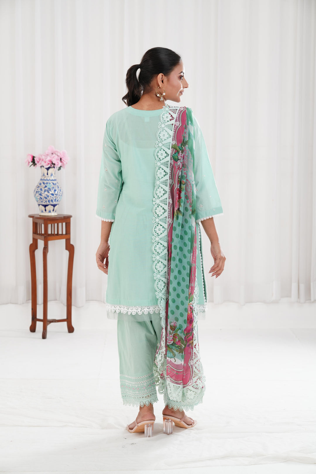 Design 4B - Sobia Nazir Vital Lawn Stitched