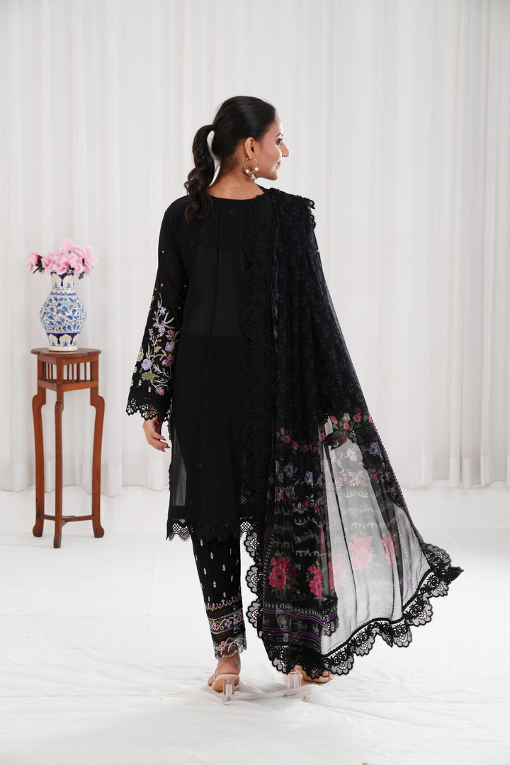 Design 5A - Sobia Nazir Vital Lawn Stitched