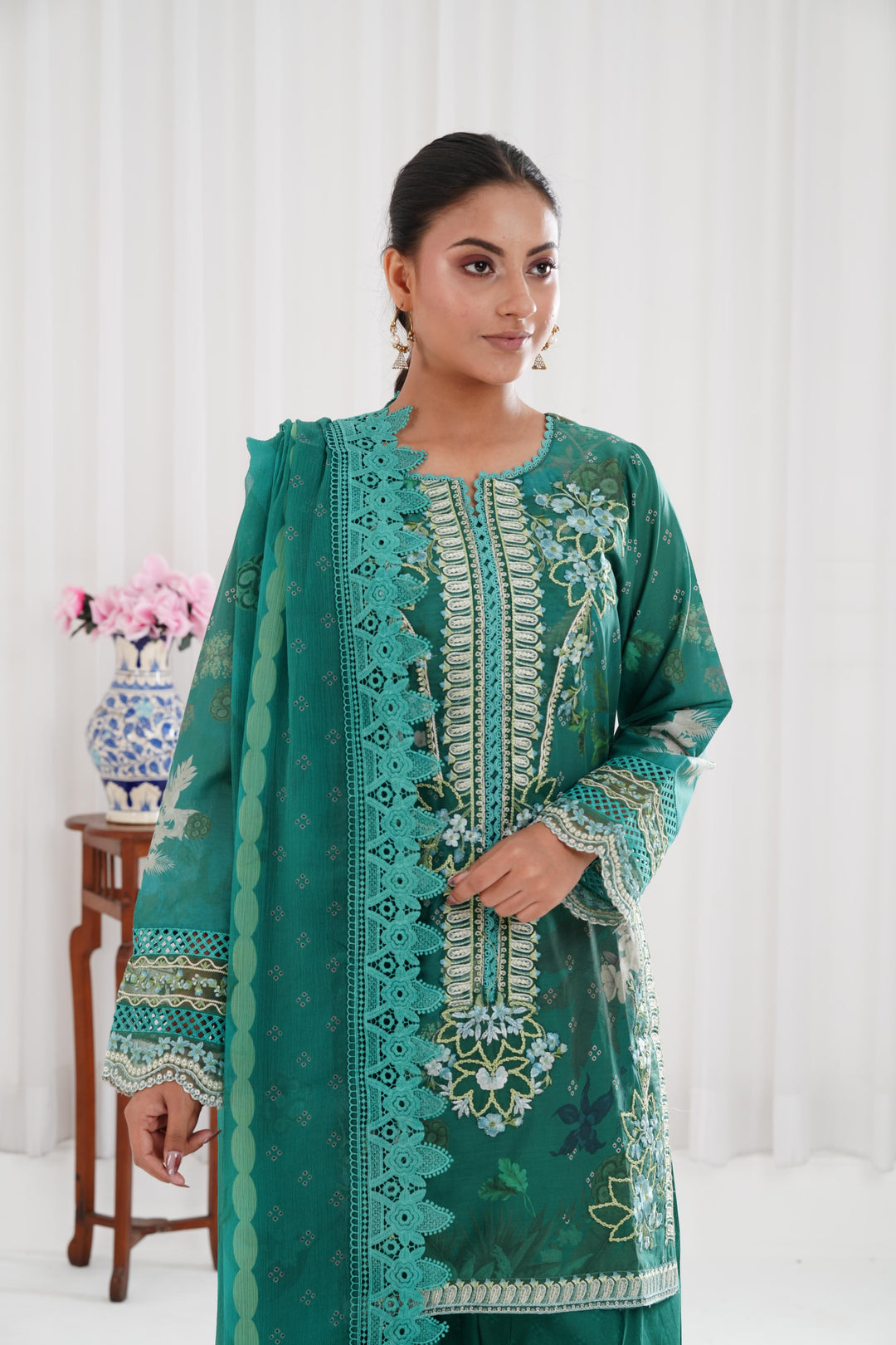 Design 9B - Sobia Nazir Vital Lawn Stitched