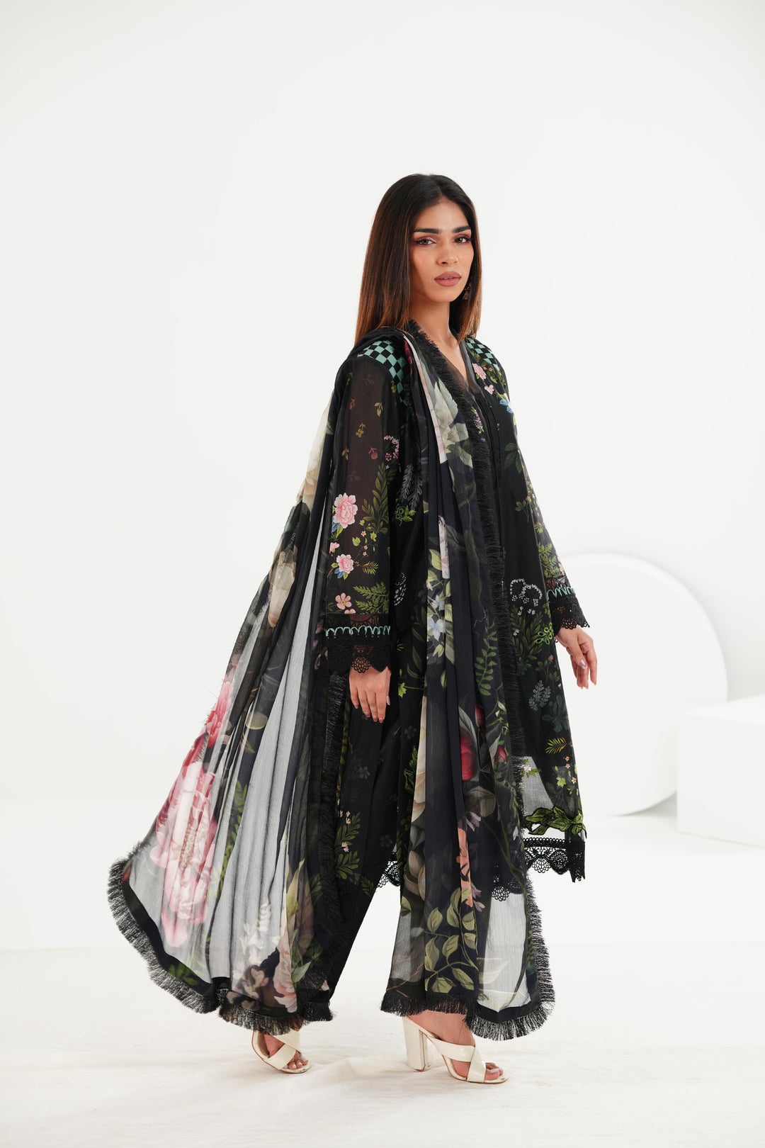 Design 5A - Sobia Nazir Vital Vol 2 Stitched