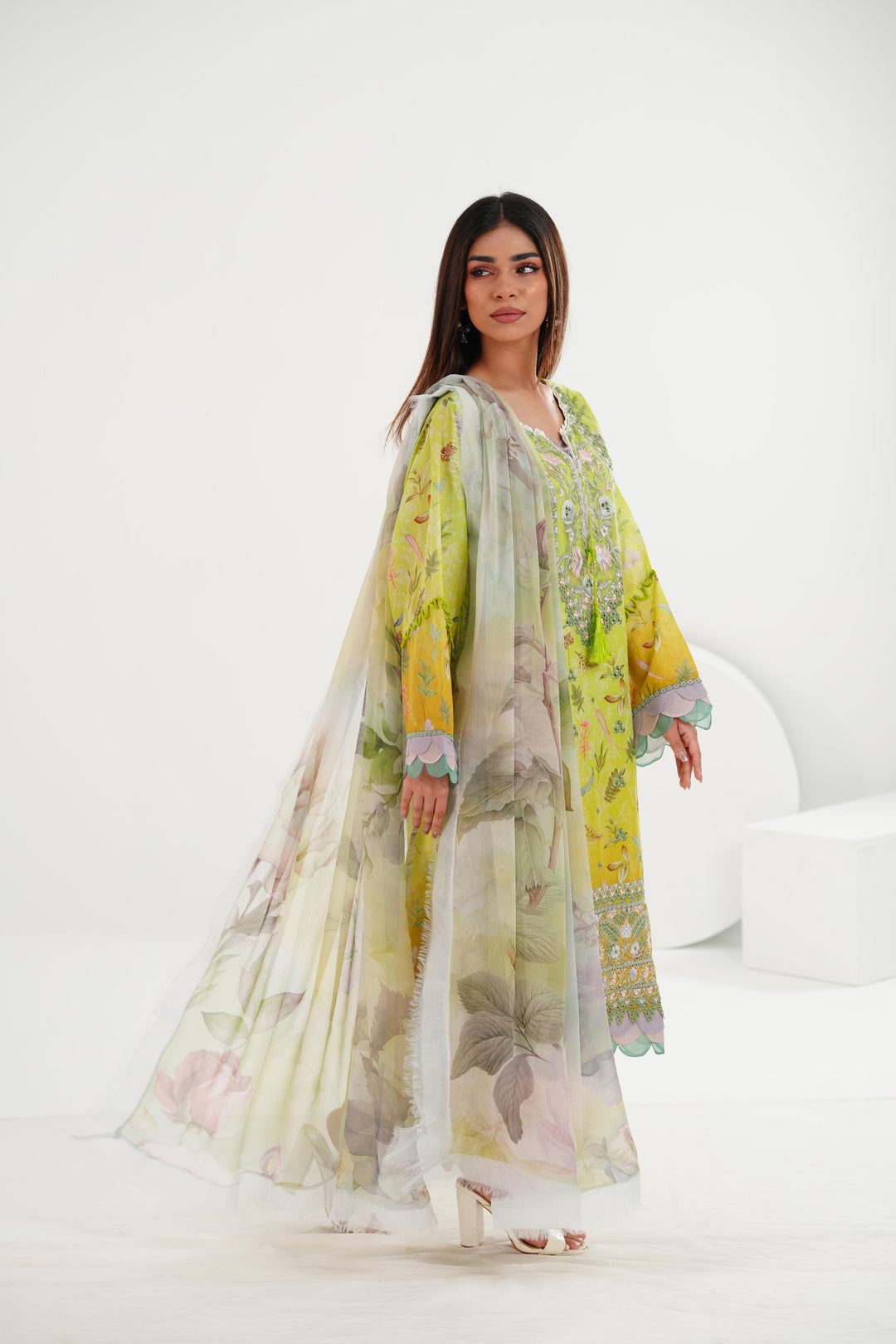 Design 6A - Sobia Nazir Vital Vol 2 Stitched