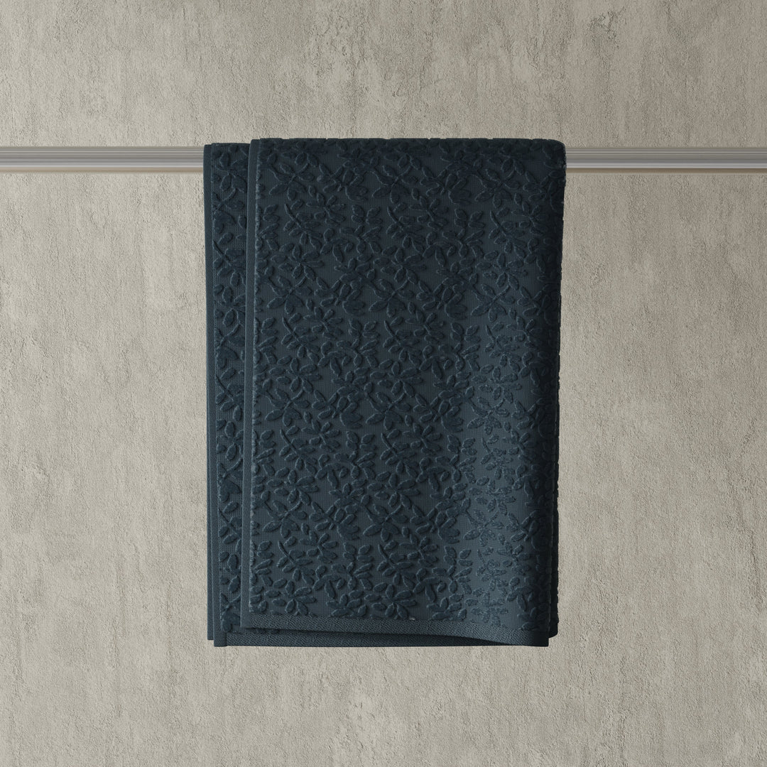 Vantona Luxury Leaf Jacquard Cotton Towel – Charcoal