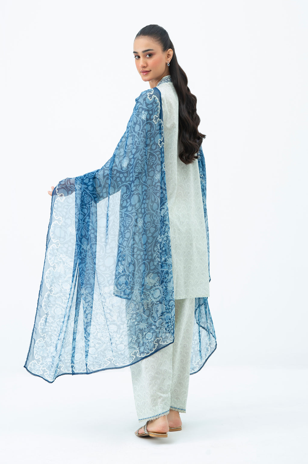 Lawn Grey Stitched Suit - Zeen