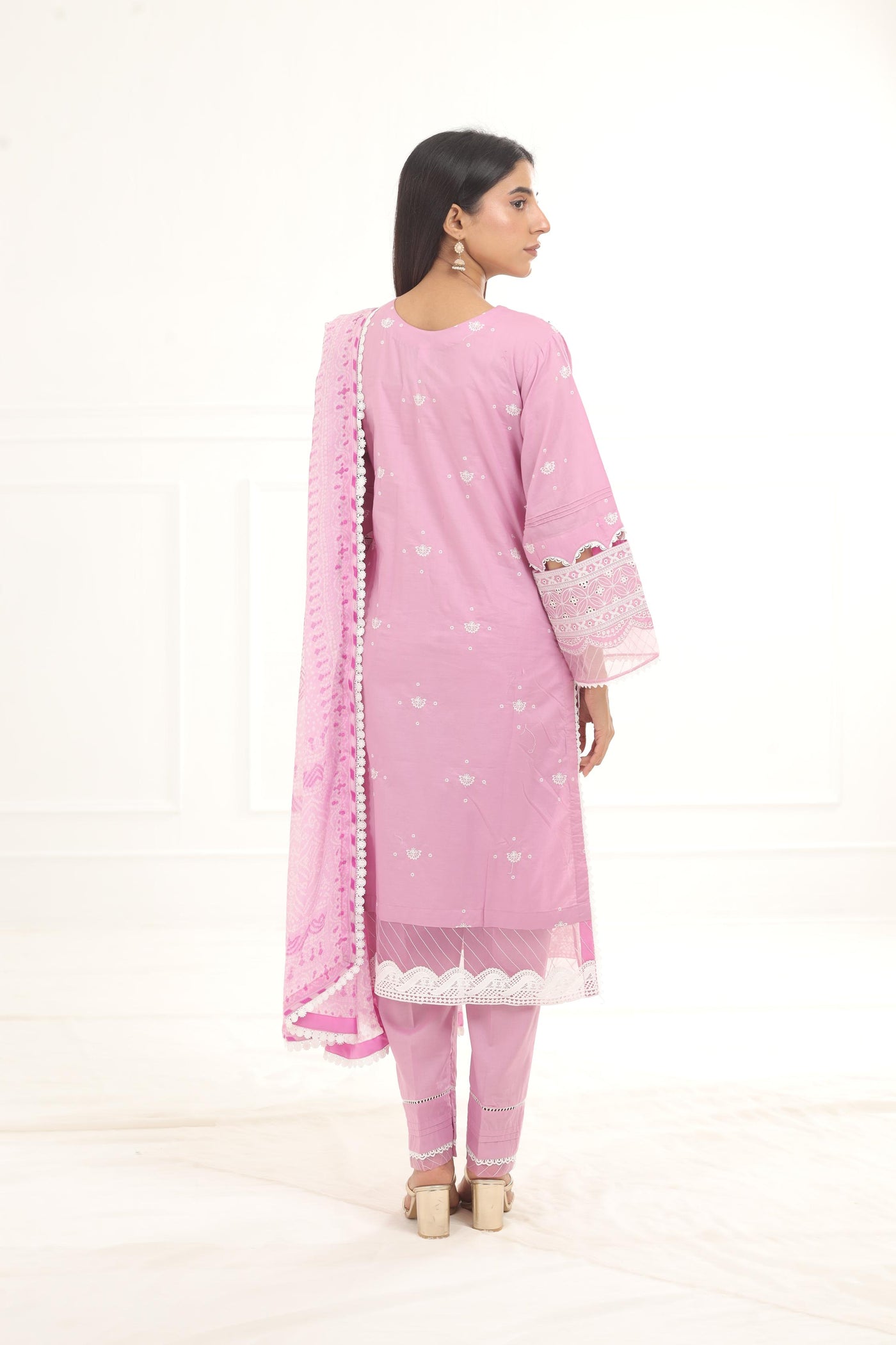 Embroidered Chikankari Pink Stitched Suit - Zellbury