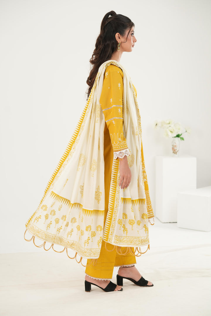 Embroidered Lawn Fawn Stitched Suit - Zellbury