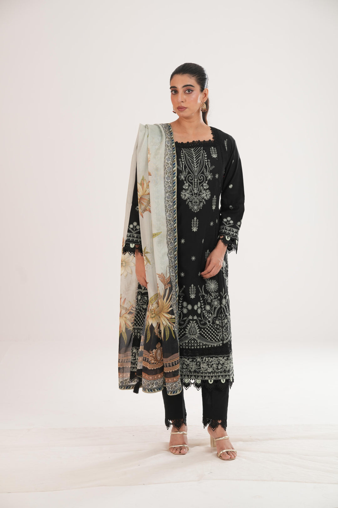 Embroidered Lawn Black Stitched Suit - Zellbury