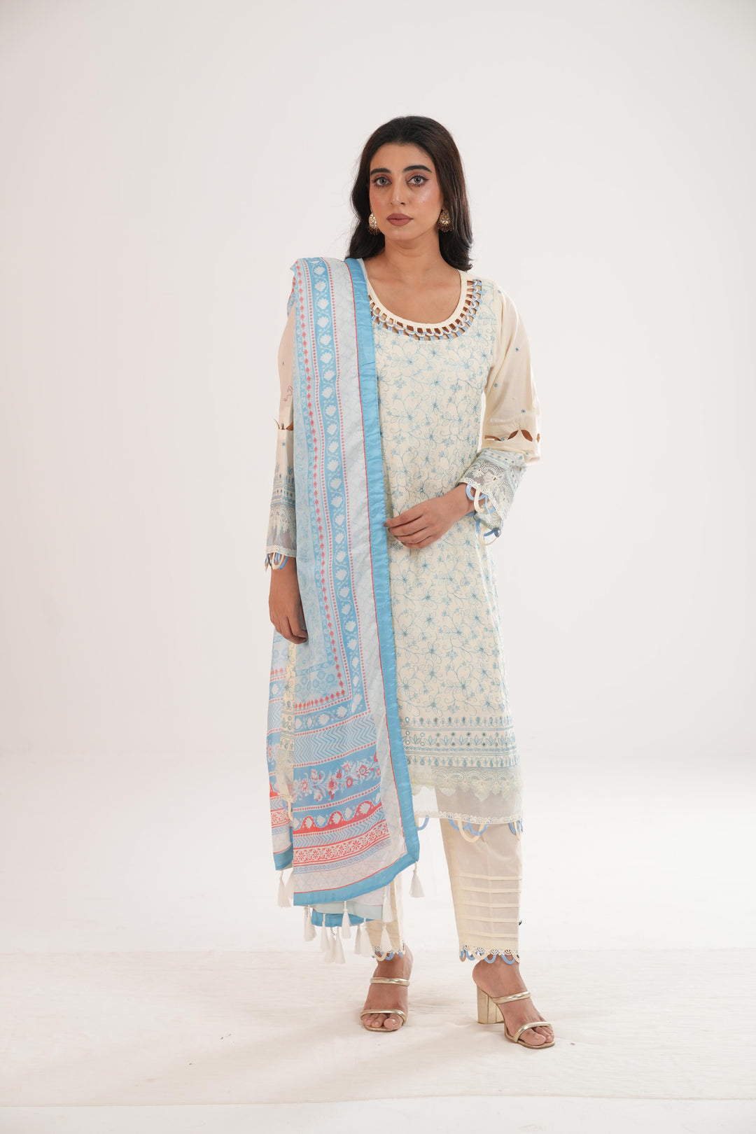 Embroidered Lawn Off White Stitched Suit - Zellbury