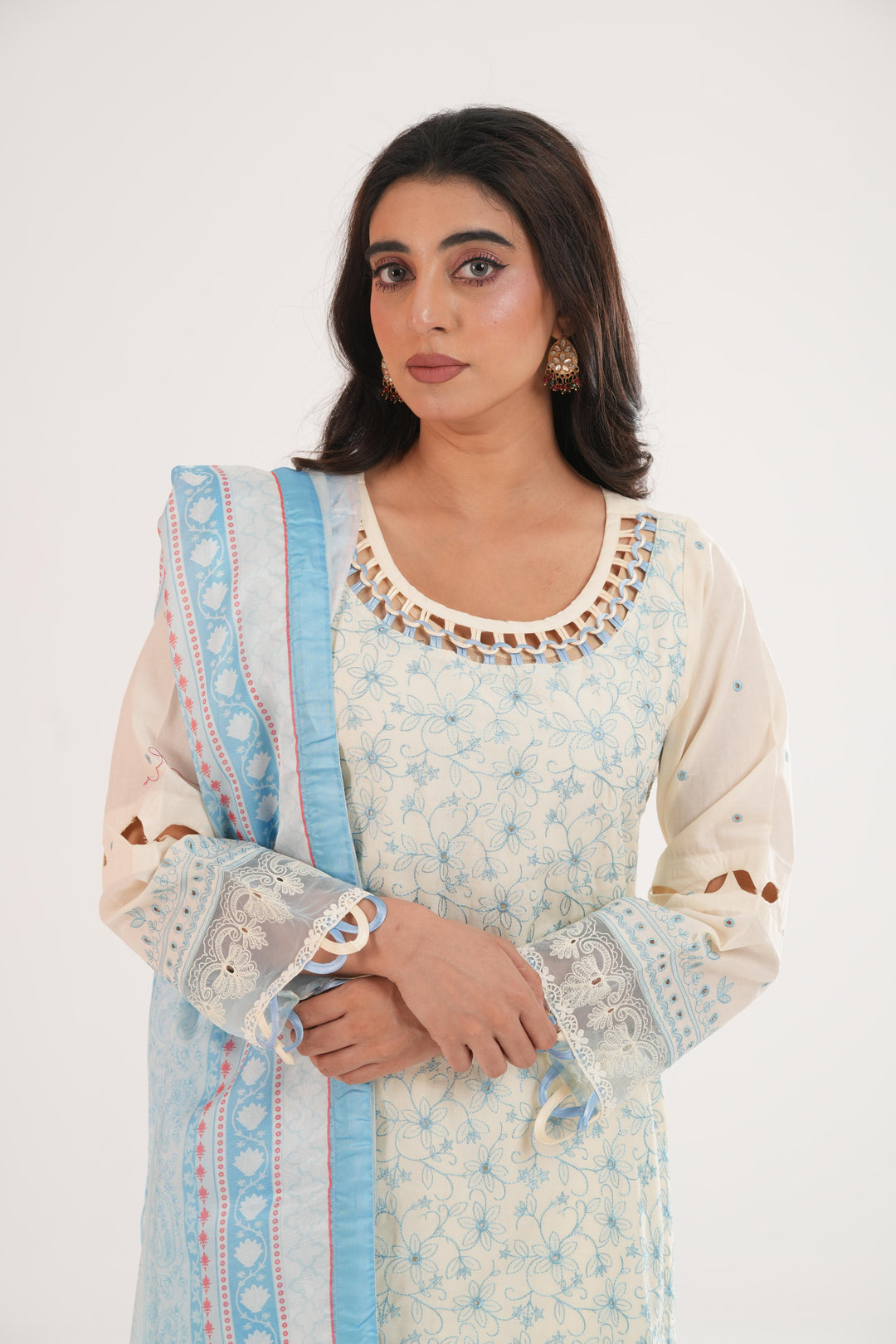 Embroidered Lawn Off White Stitched Suit - Zellbury