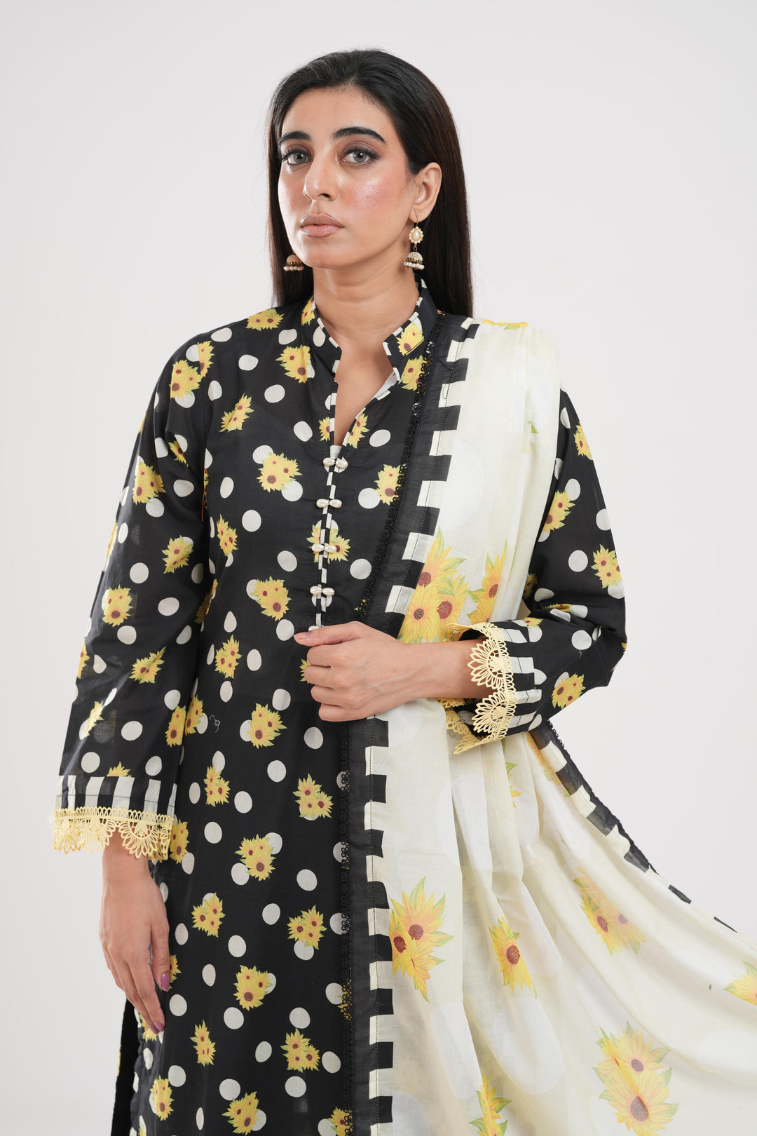 Lawn Black Stitched Suit - Zellbury