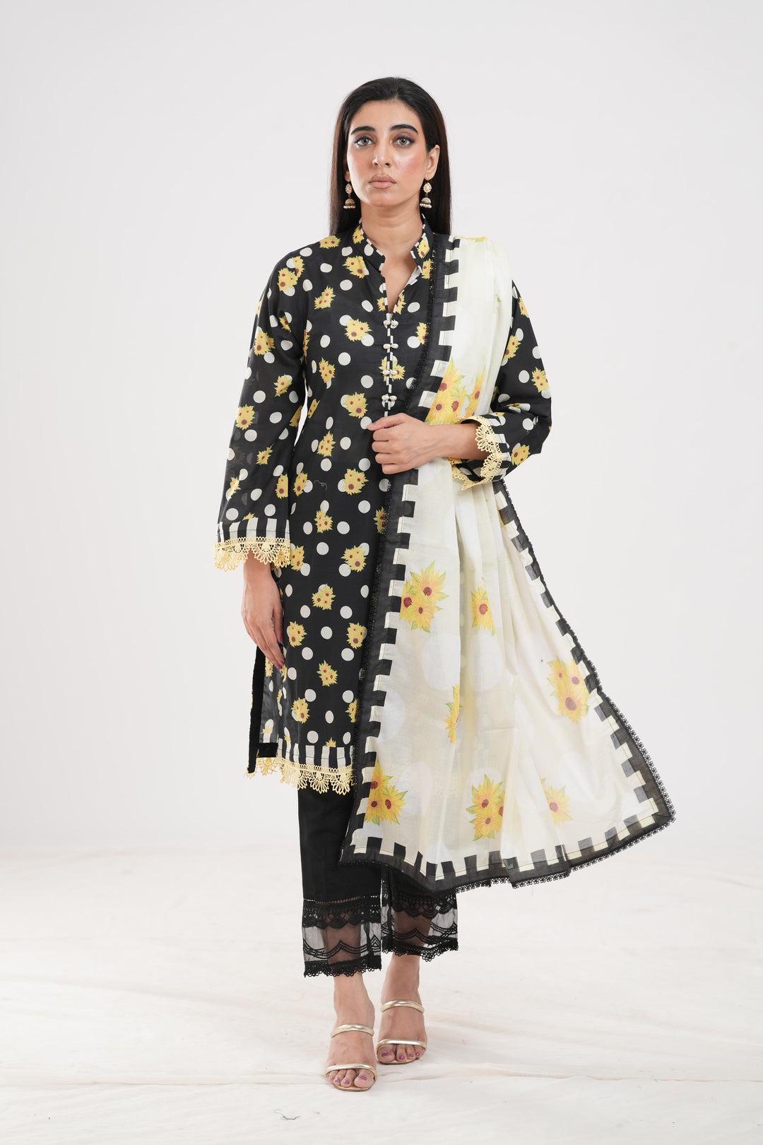 Lawn Black Stitched Suit - Zellbury