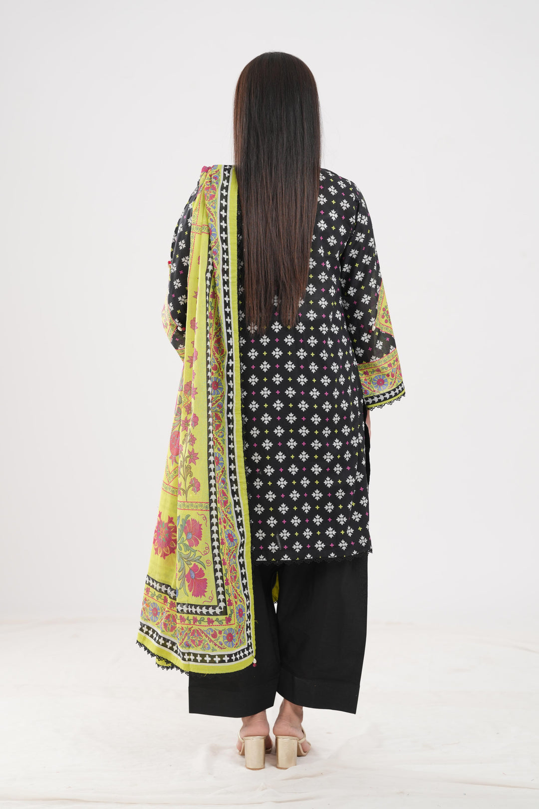 Lawn Black Stitched Suit - Zellbury