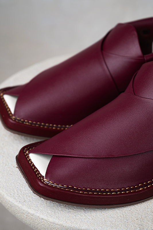 Peshawari Chappal - Maroon - Jiah