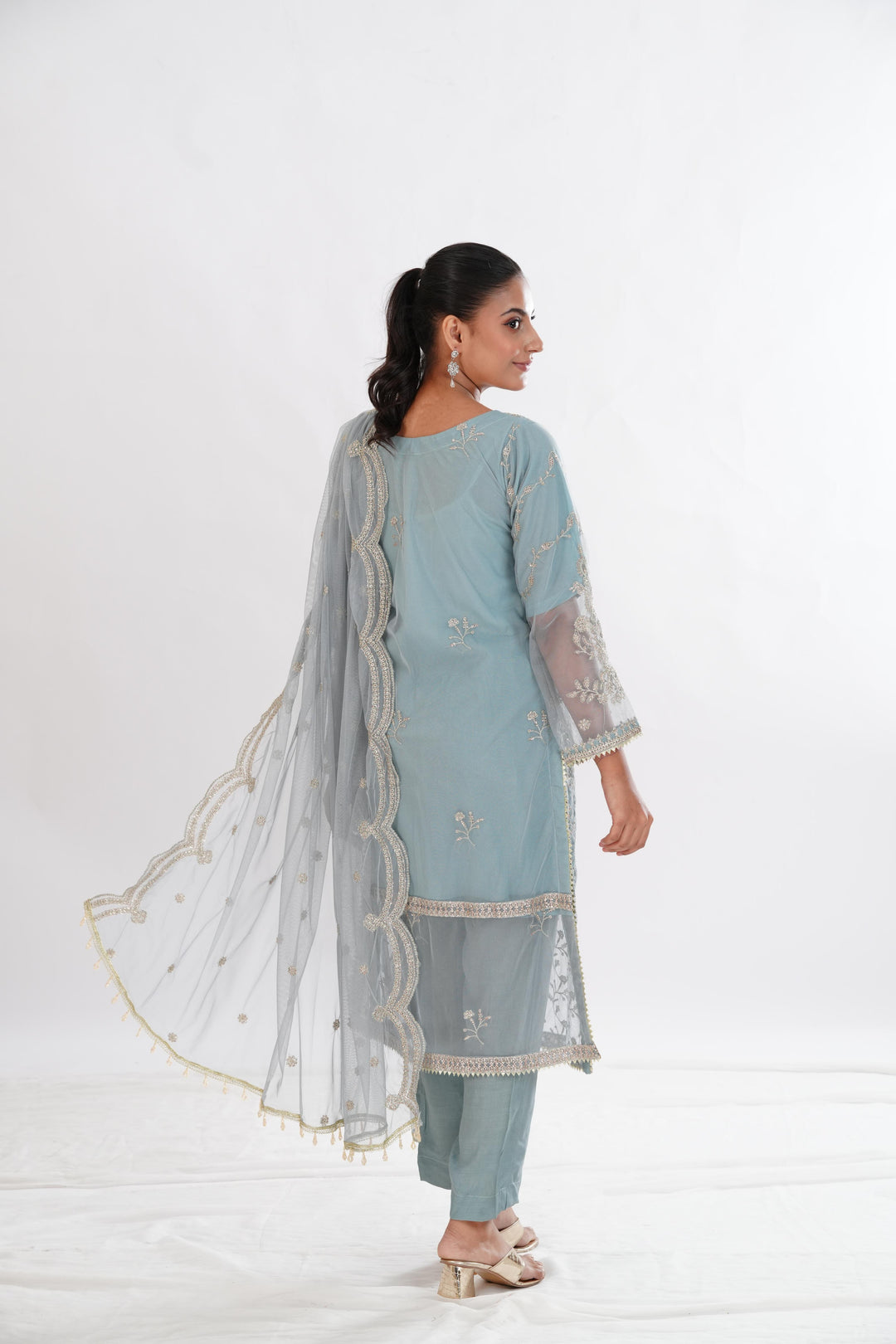 Lydia - Zarif Formal Stitched
