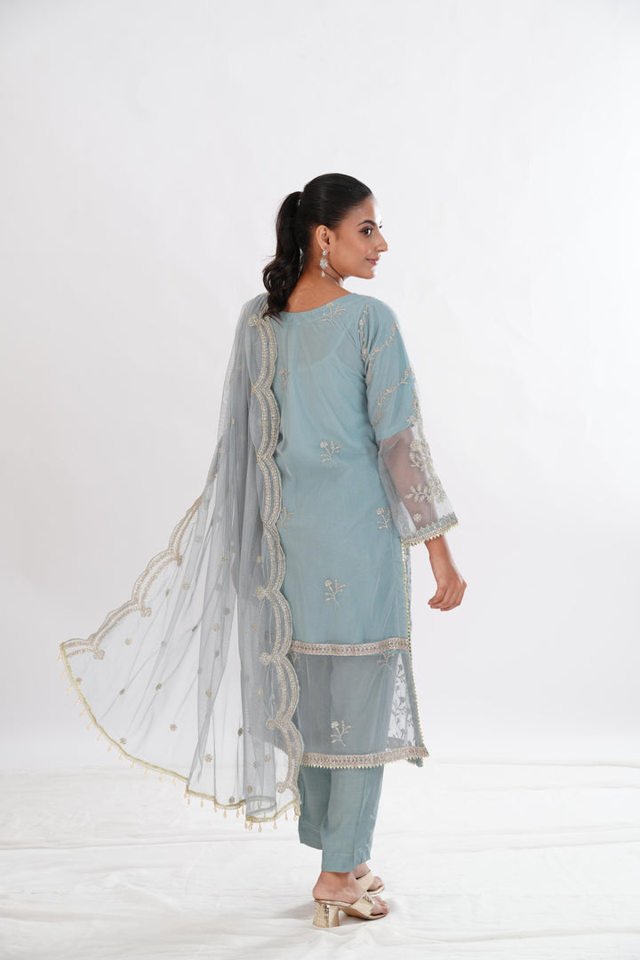 Lydia - Zarif Formal Stitched