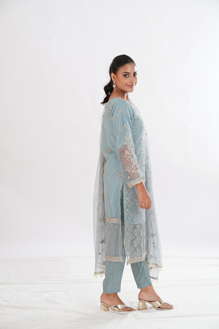 Lydia - Zarif Formal Stitched