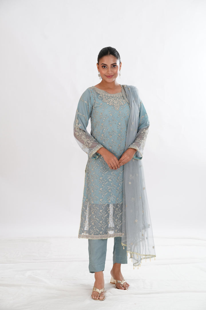 Lydia - Zarif Formal Stitched