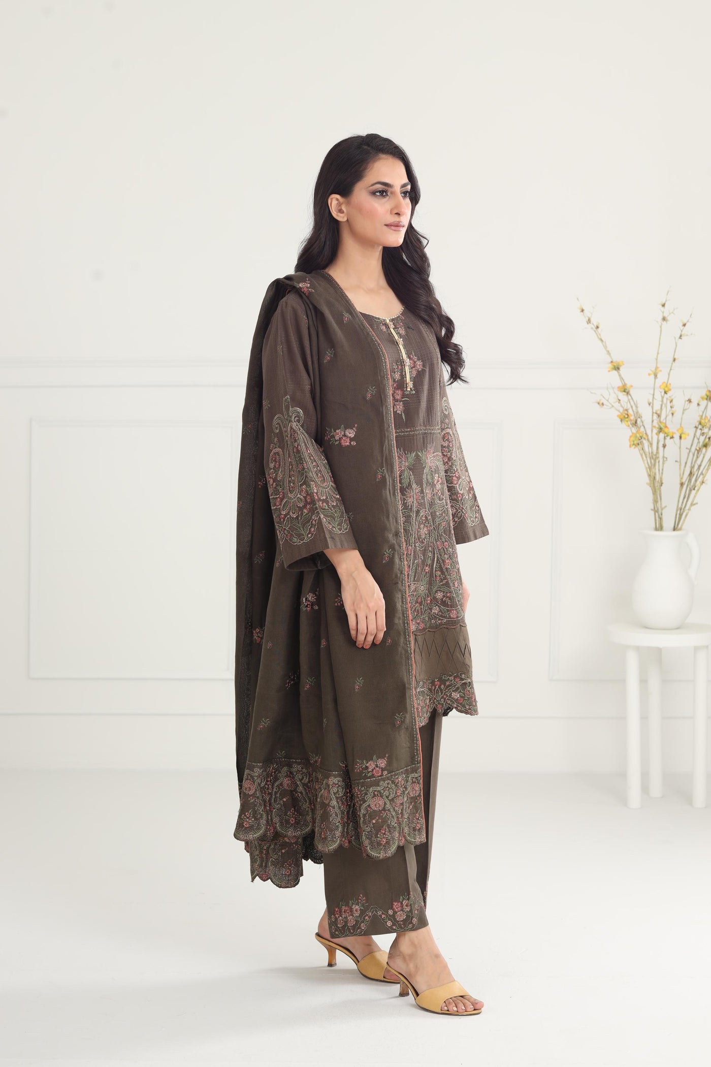 Zohreh-D5 - Zara Shahjahan Winter Stitched