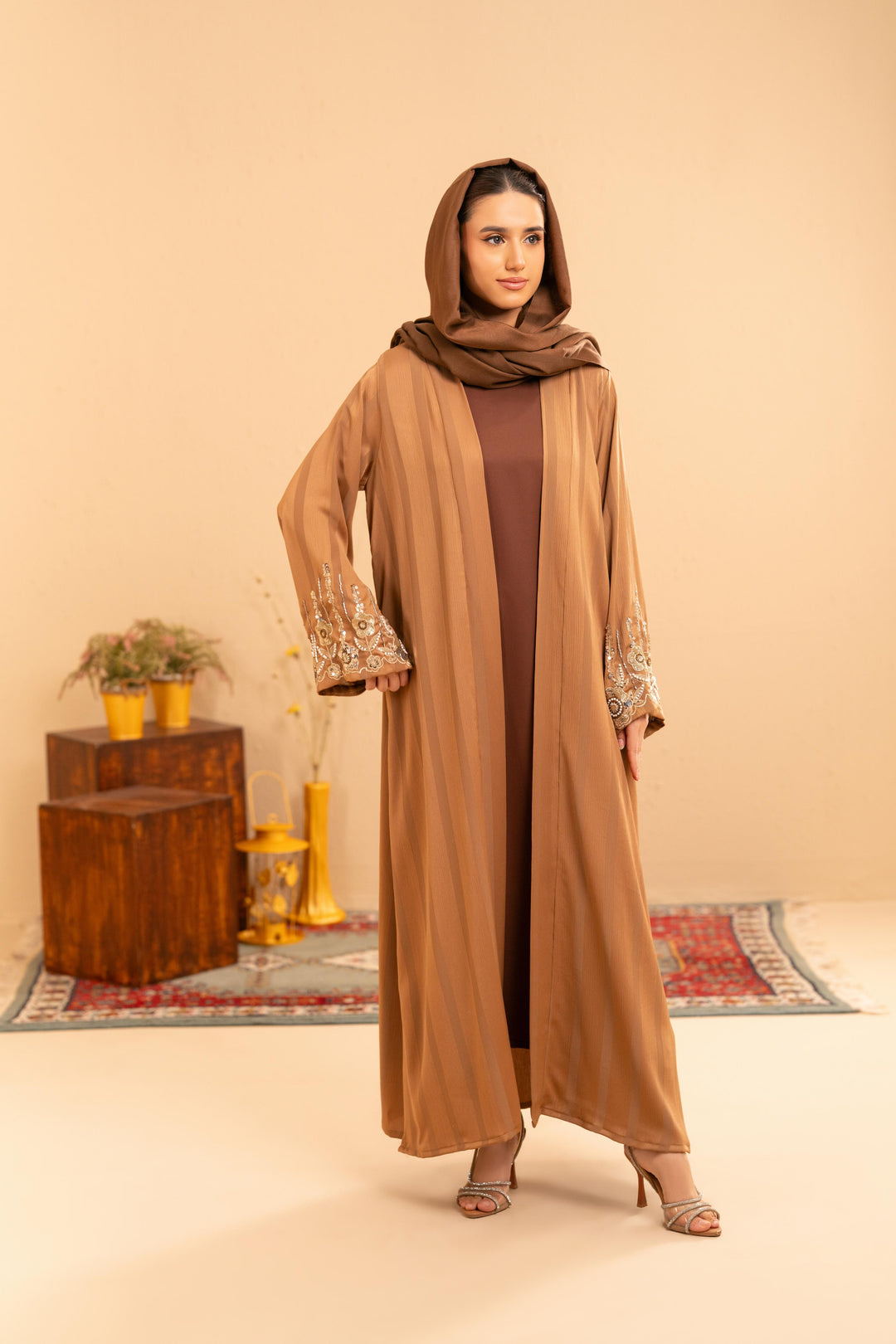 Arvia Satin Abaya