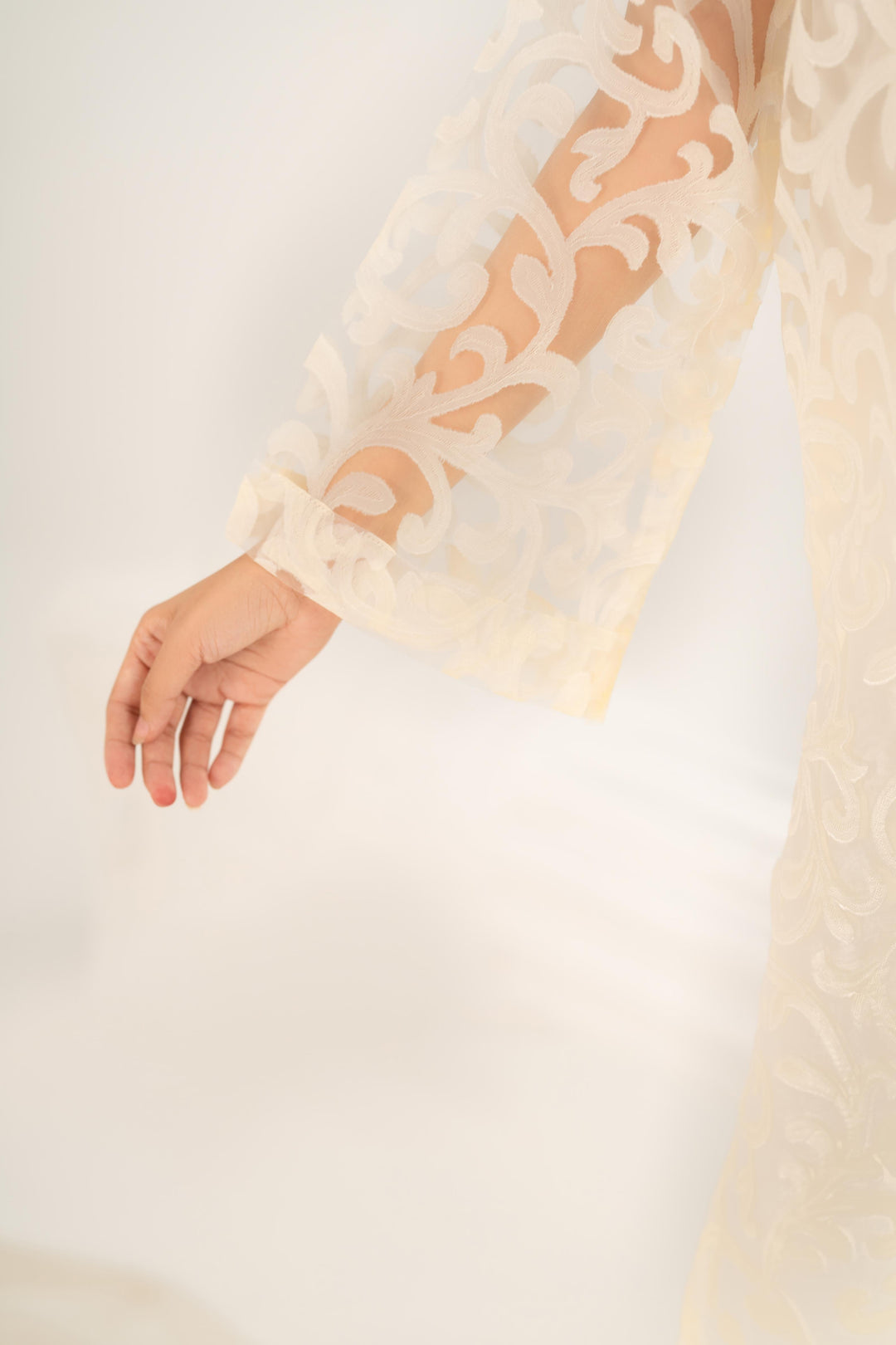 Noeva Embroidered Kaftan