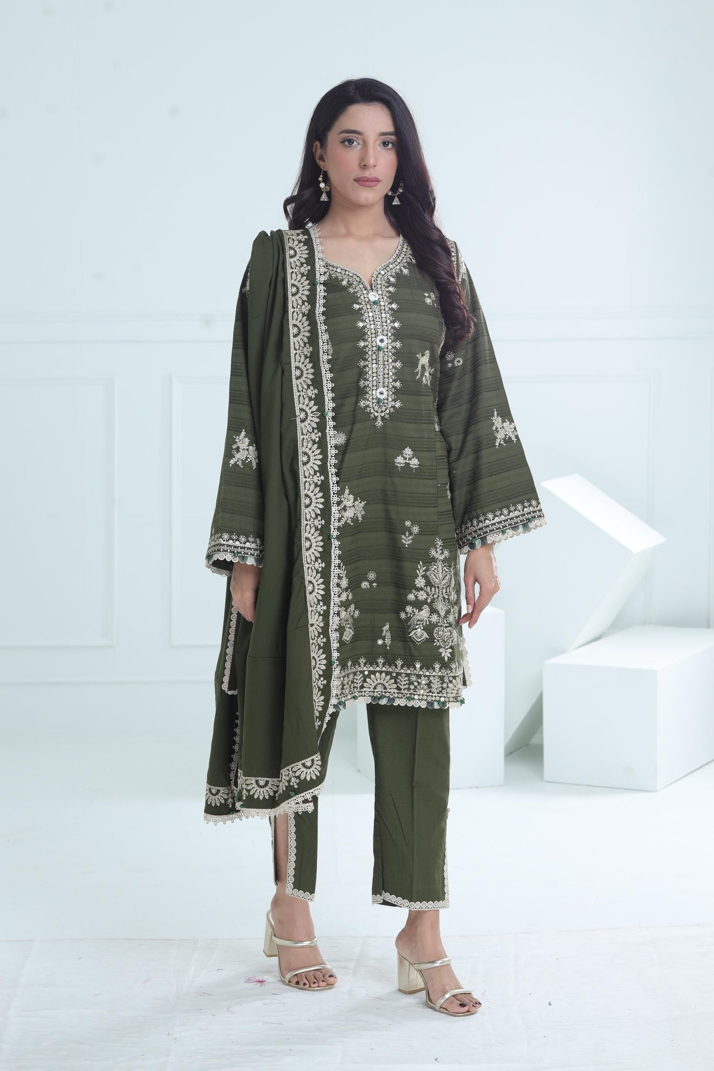 Sabaaz - Winter Stitched - Zaha by Khadijah Shah